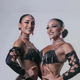 Nicole y Noemi